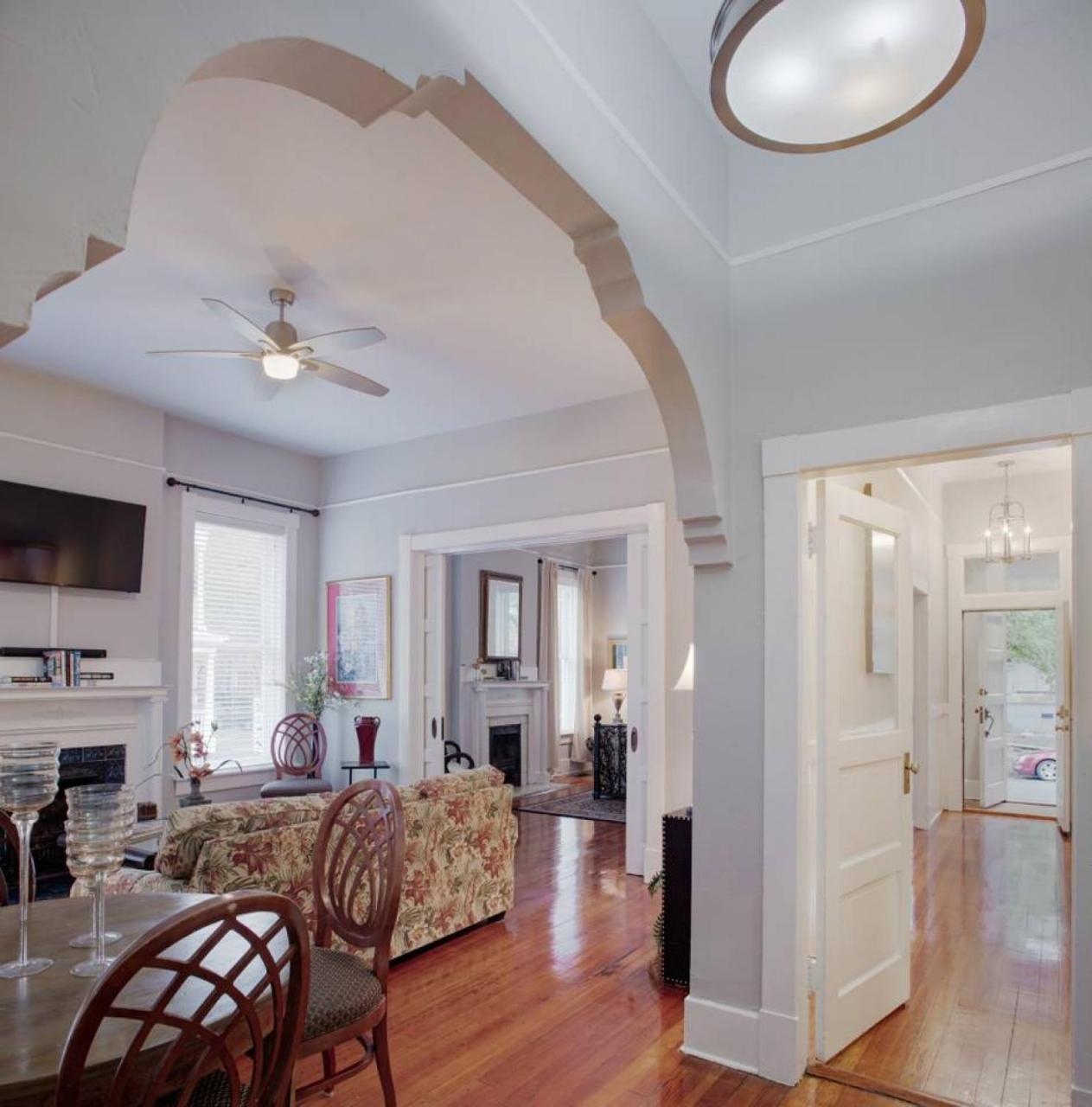 420Waldburg A - Modern Apt With Southern Charm Blocks From Forsyth Daire Savannah Dış mekan fotoğraf